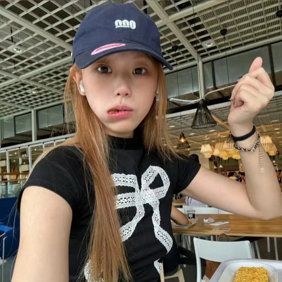 我们开始当空服员